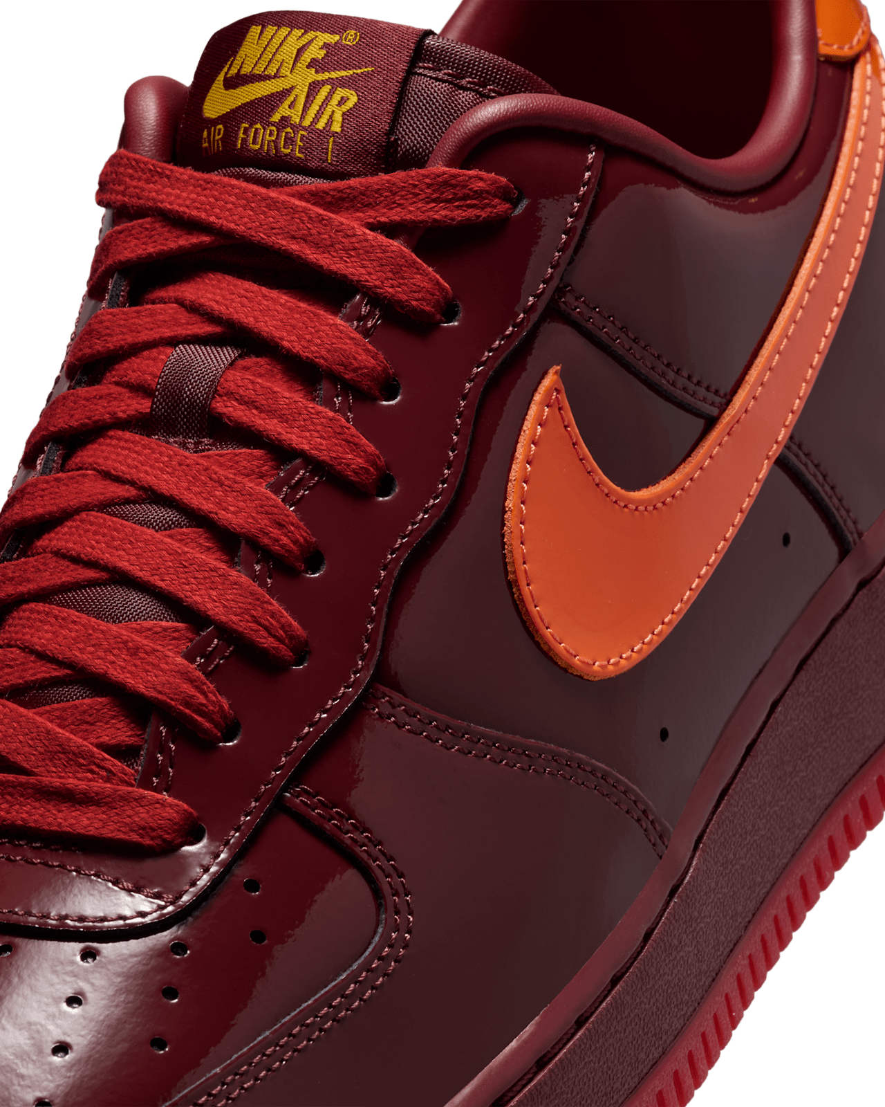 NIKE公式】エア フォース 1 LOW 'Dark Team Red and Safety Orange